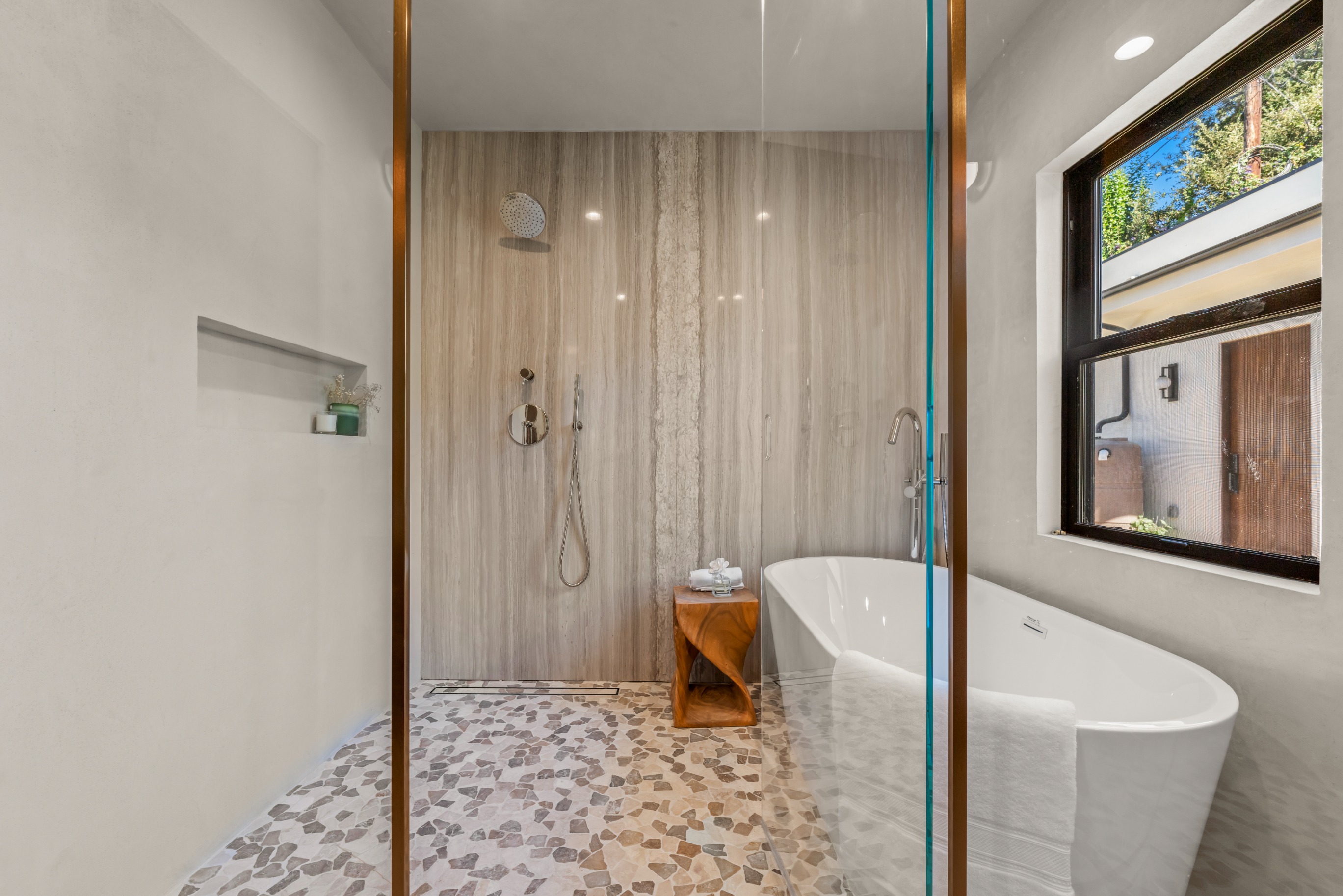 Sahar | Complete Interior + Exterior Remodel - Studio City - 10
