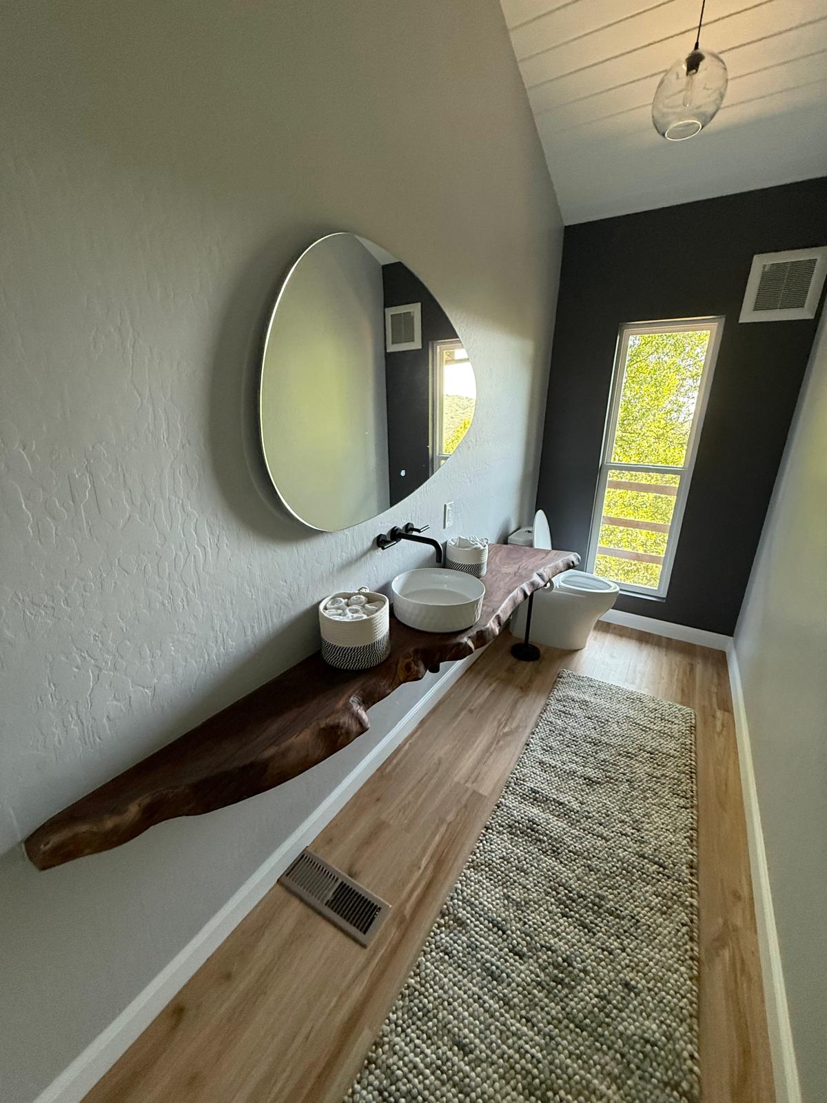 Erik | Powder Room - 1