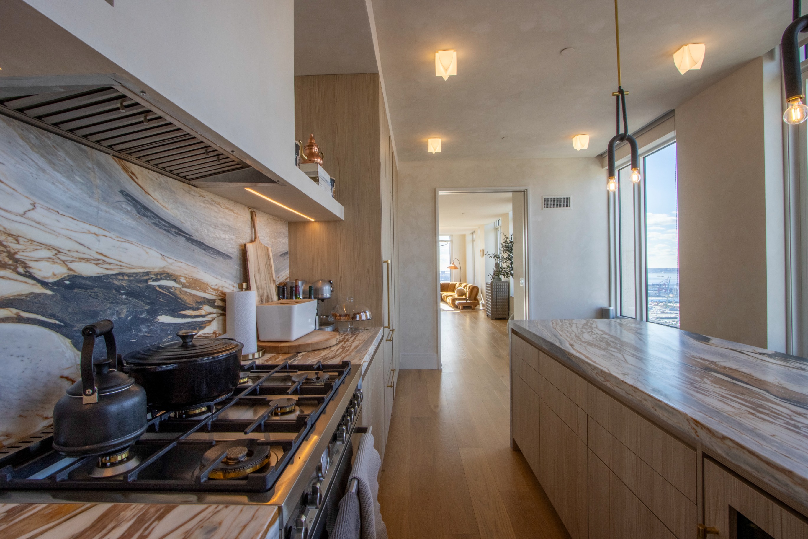 Ion | Dream Home with a View - 8