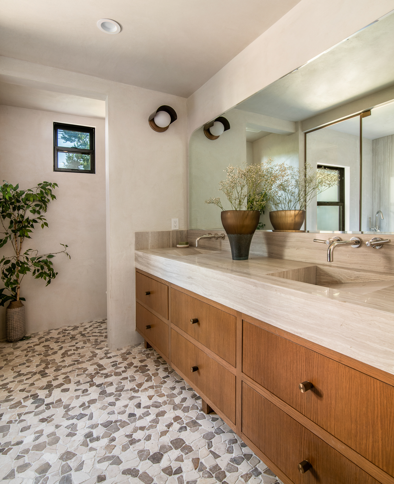 Sahar | Complete Interior + Exterior Remodel - Studio City - 31