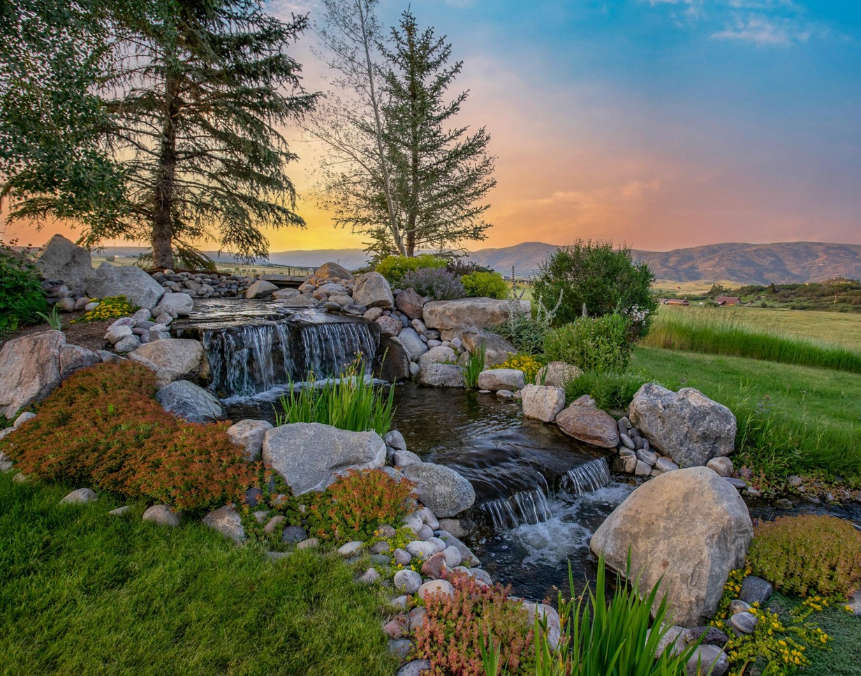 Chris | Thorpe Mountain Dr Custom home - 10