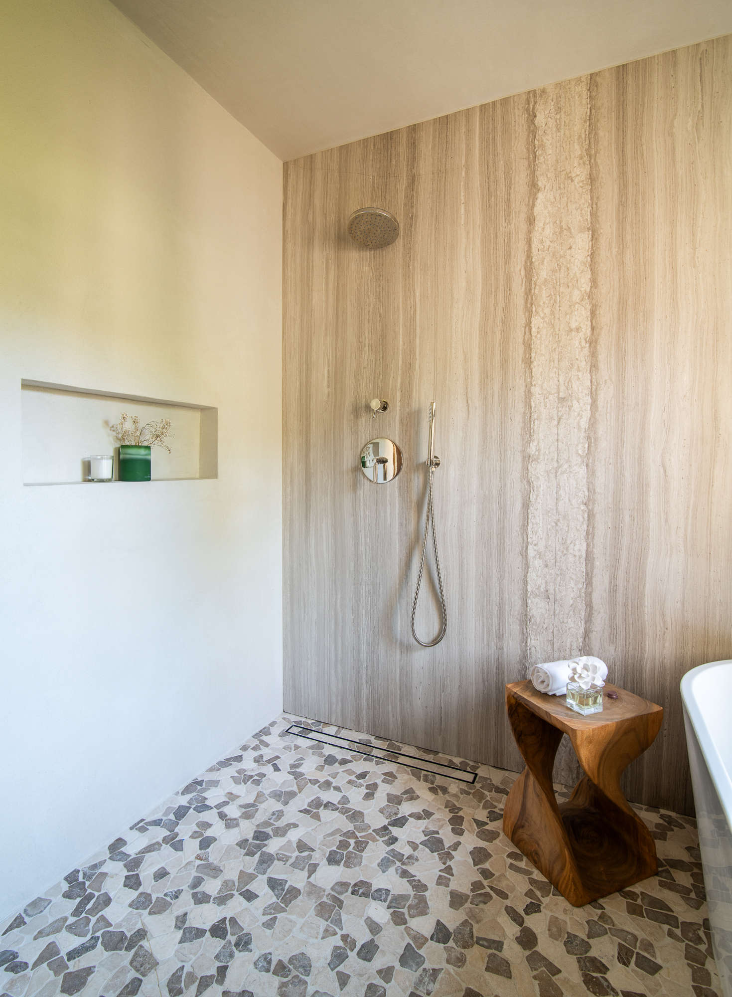 Sahar | Complete Interior + Exterior Remodel - Studio City - 32