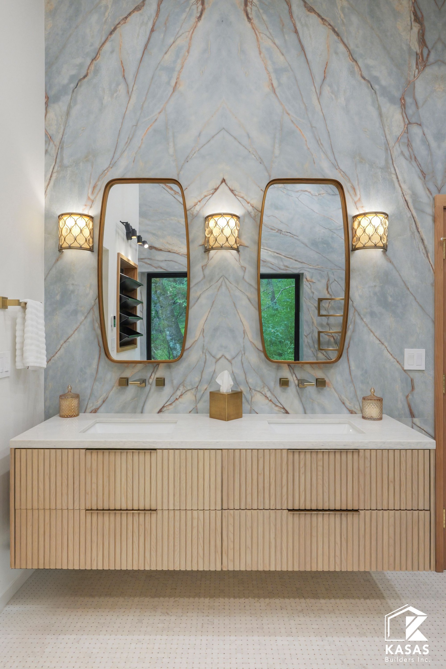 Fernando | Luxury Custom Home Remodel - Treehouse-Inspired Retreat in Corte Madera, California - 13