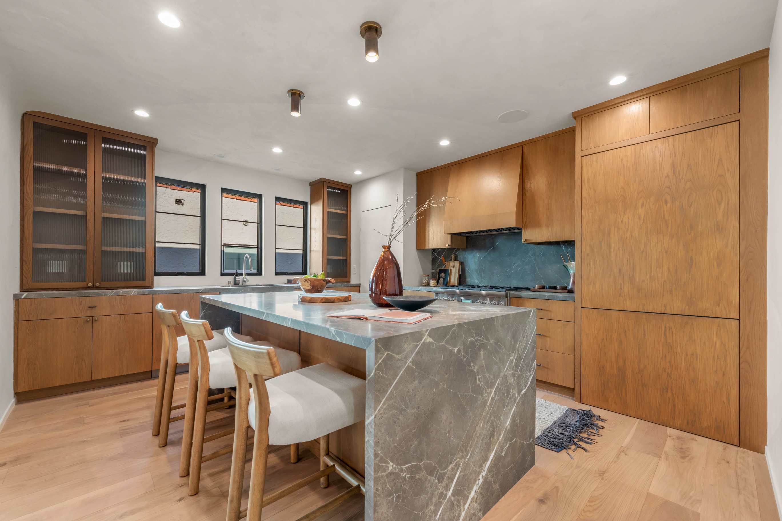Sahar | Complete Interior + Exterior Remodel - Studio City - 15