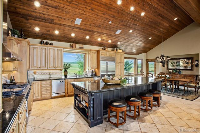 Chris | Thorpe Mountain Dr Custom home - 19