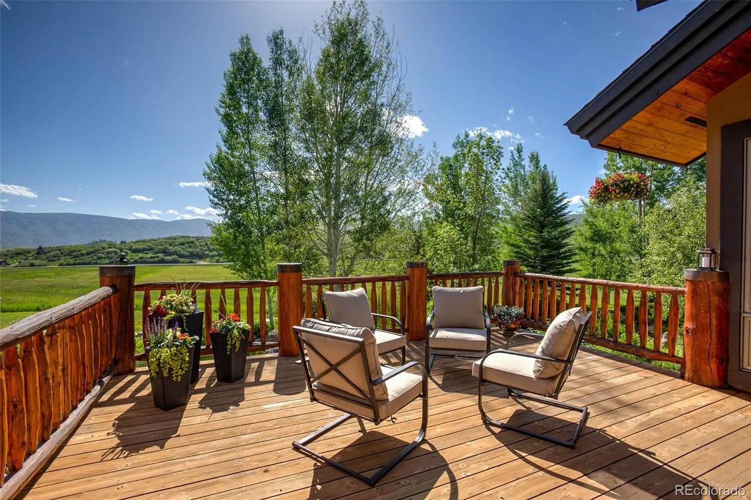 Chris | Thorpe Mountain Dr Custom home - 14