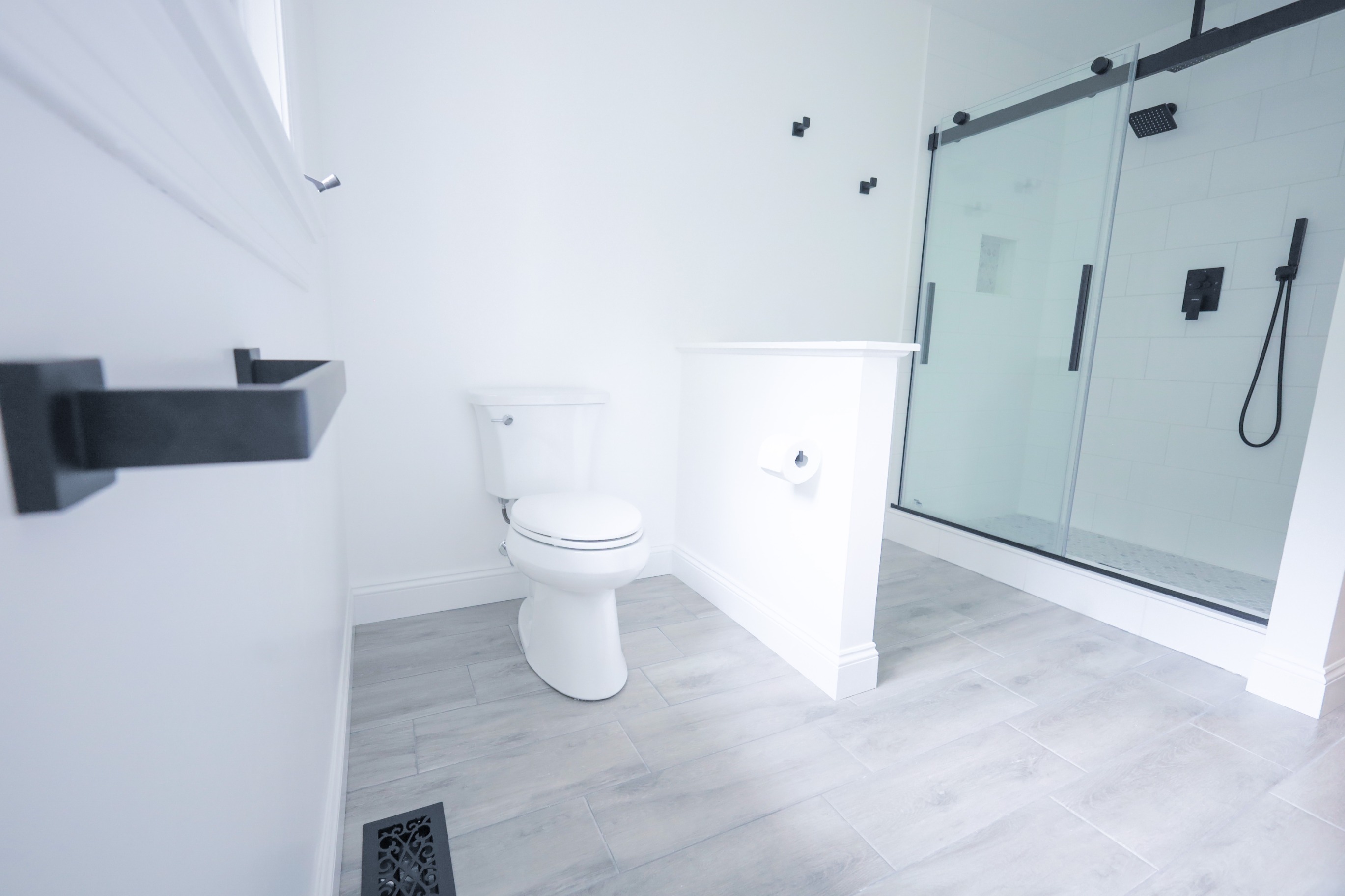 Clean, modern bathroom renovation in Blue Bell, PA