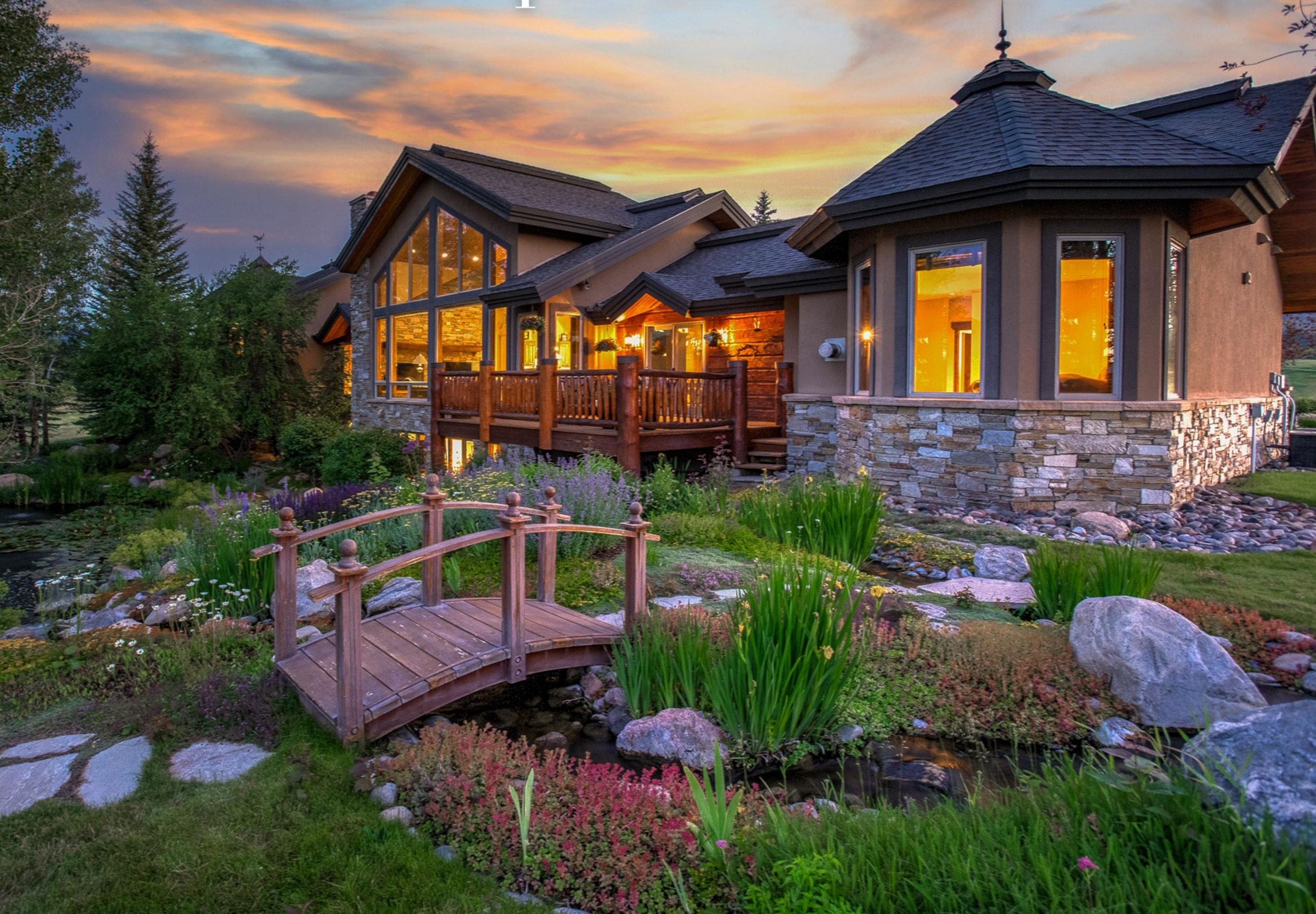 Chris | Thorpe Mountain Dr Custom home - 15