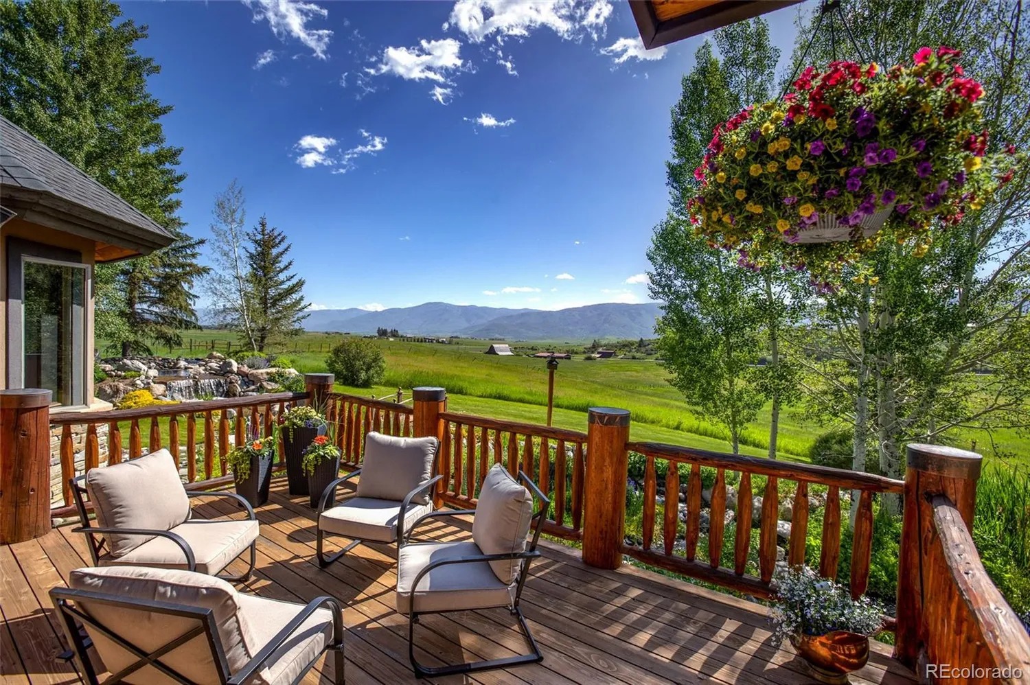 Chris | Thorpe Mountain Dr Custom home - 17