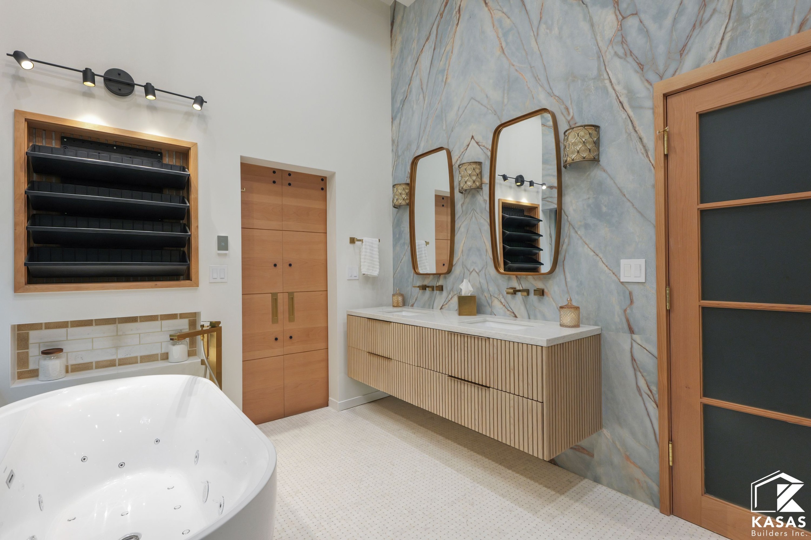 Fernando | Luxury Custom Home Remodel - Treehouse-Inspired Retreat in Corte Madera, California - 8