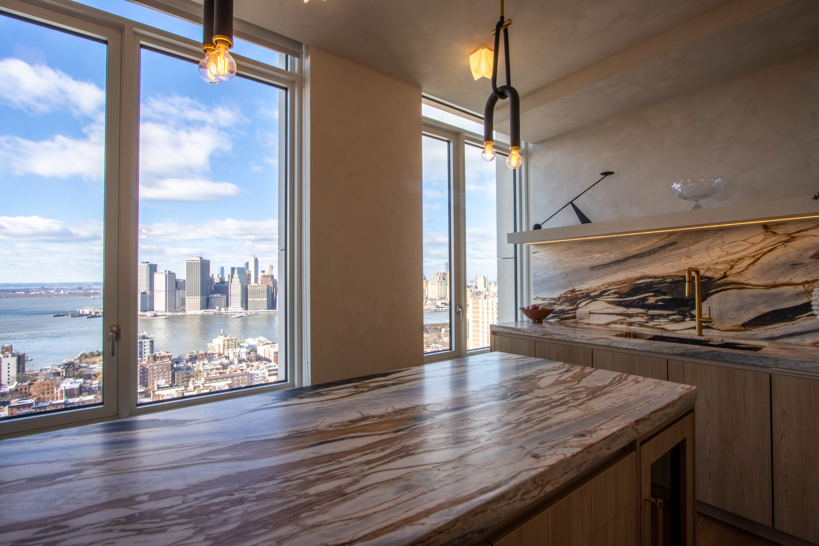Ion | Dream Home with a View - 4