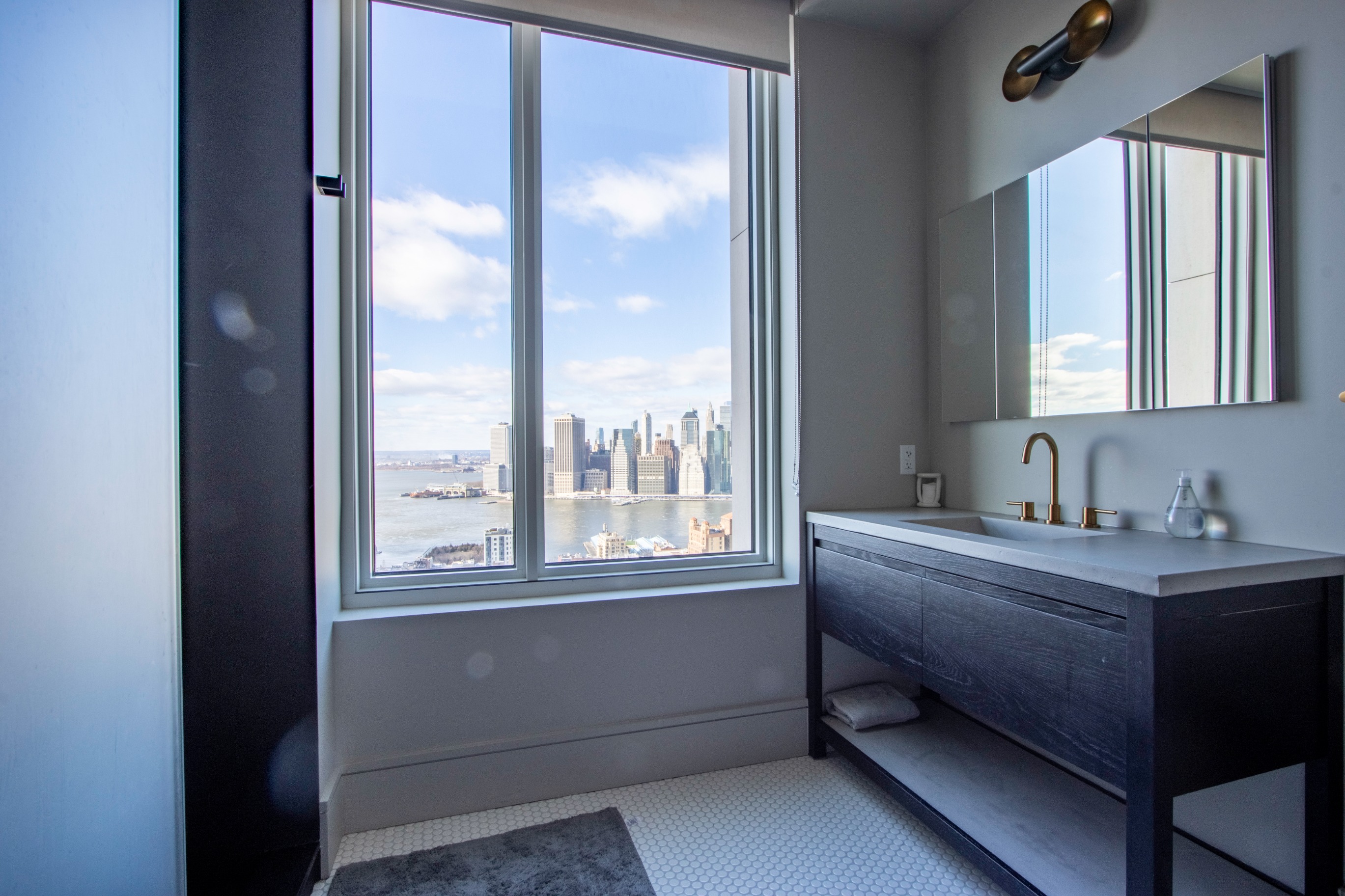 Ion | Dream Home with a View - 3