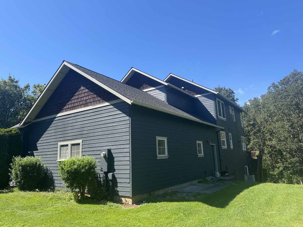 Mark | Hood River House Painting - Leo Sandovel - 1